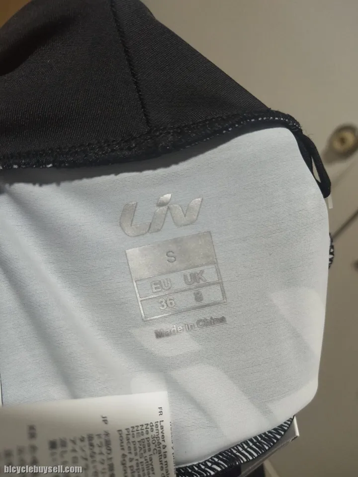 LIV by Giant Cycling Tights - 3 quarter length design Race Day 2019 Series