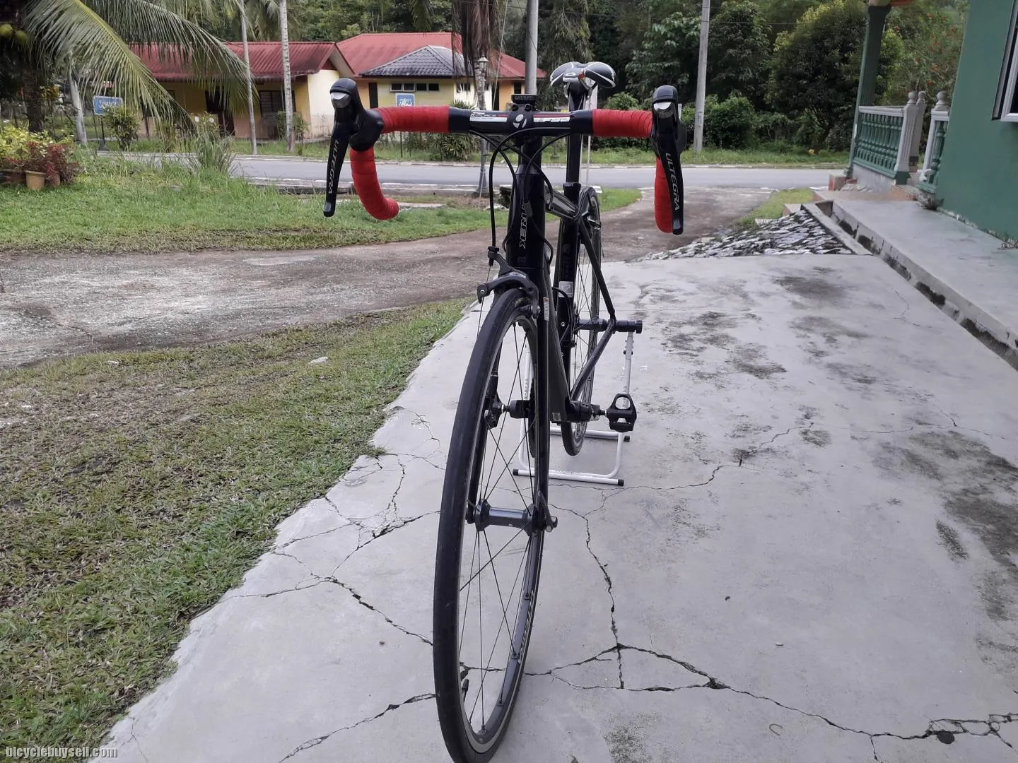 TREK MADONE 2.1