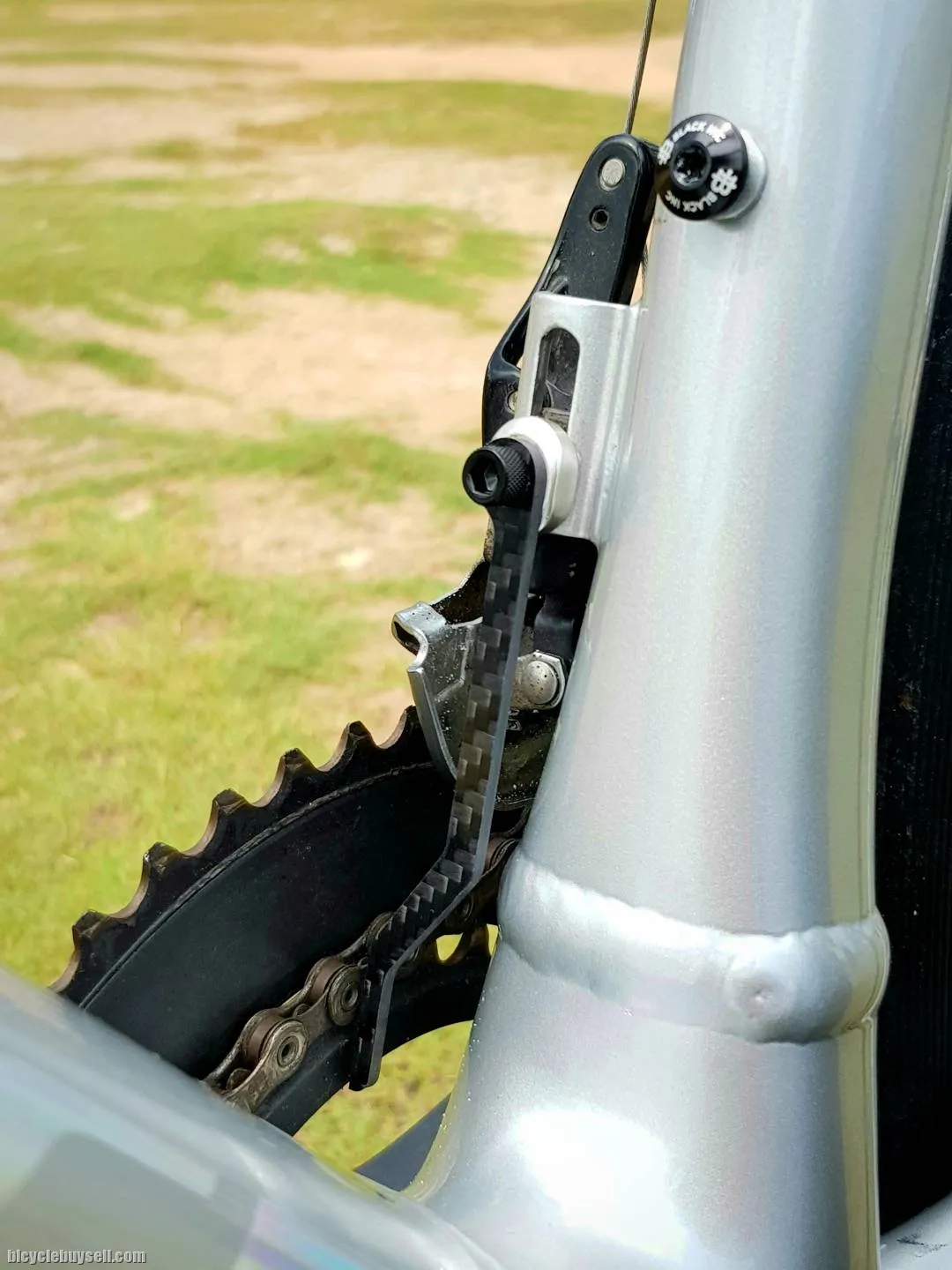 Carbon Chain Catcher