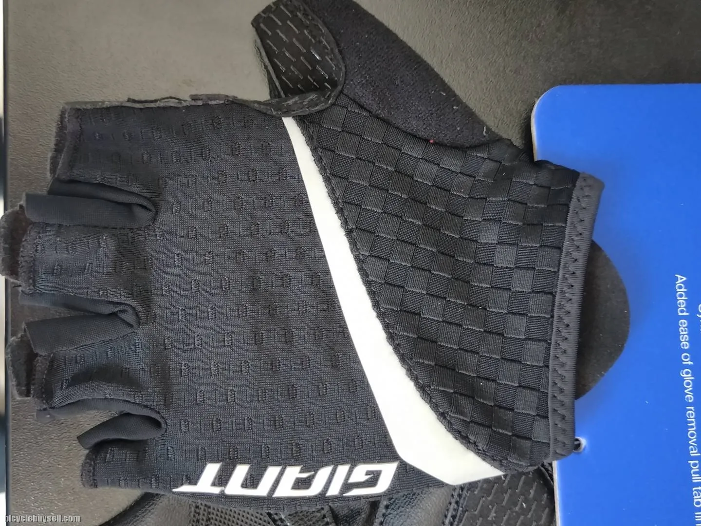 G203 Giant Half Finger Gloves Black/ Blue-Yellow / Red-Black - M and L size Reflective