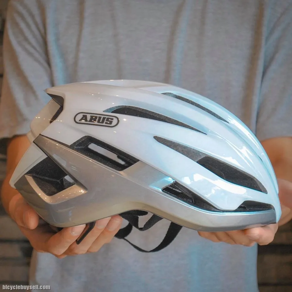 Abus StormChaser | ROAD BIKE HELMET |