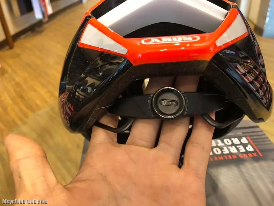 Abus StormChaser | ROAD BIKE HELMET |