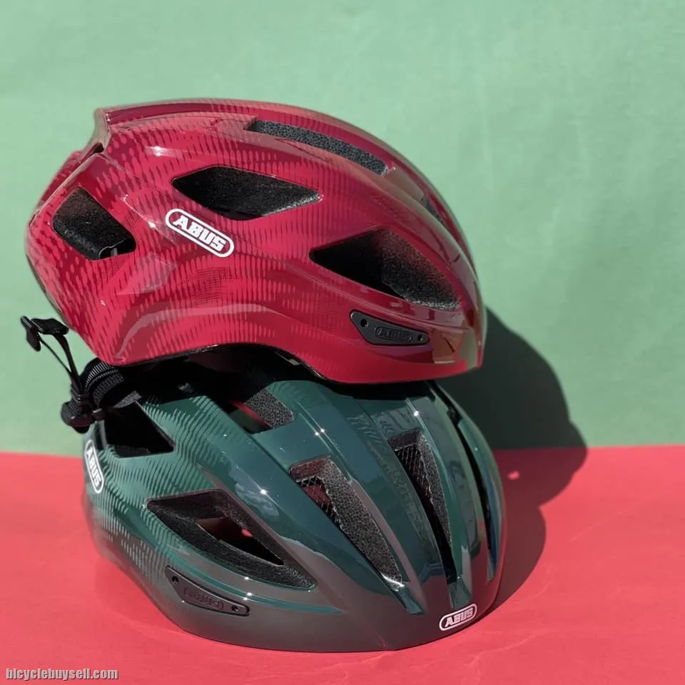 ABUS MACATOR CYCLING HELMET