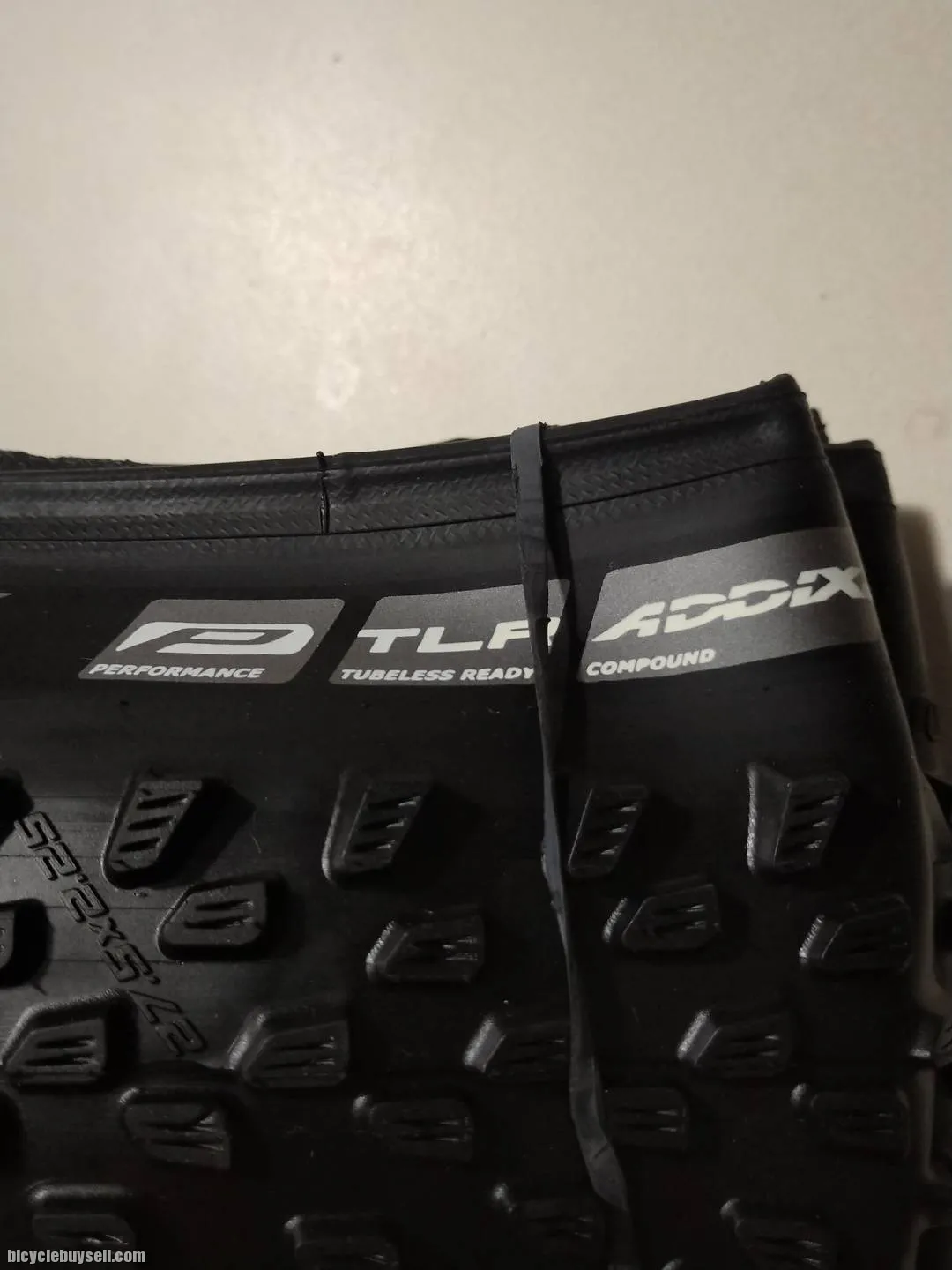 Schwalbe Racing Ray 27.5 x 2.25 MTB Tire Performance Line TLR Addix Compound Black