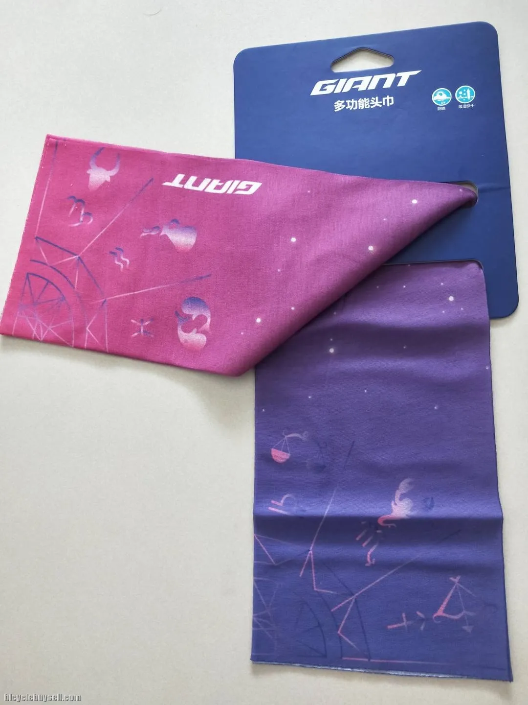 Giant Headscarf 2021 Series - Horoscope - 11 variances