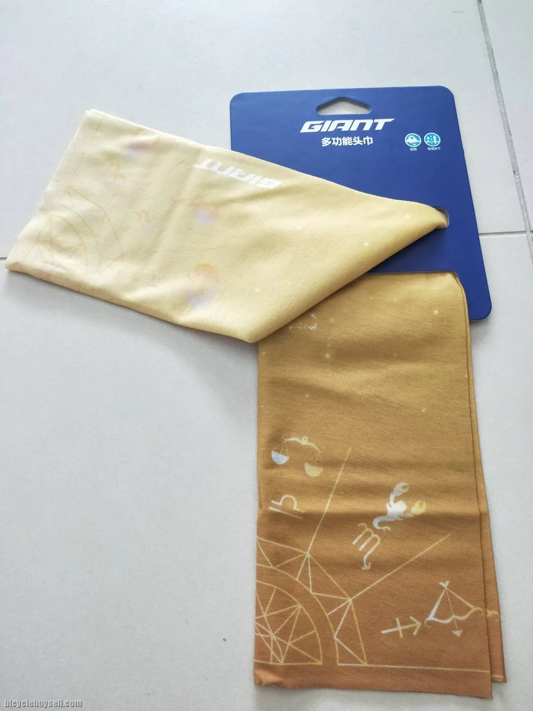 Giant Headscarf 2021 Series - Horoscope - 11 variances