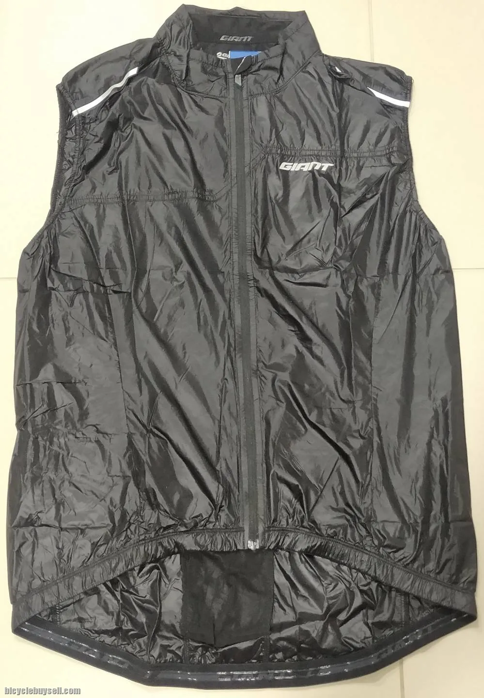 Giant Nylon Black Cycling Vest in size M, L, XL and 2XL Water Proof
