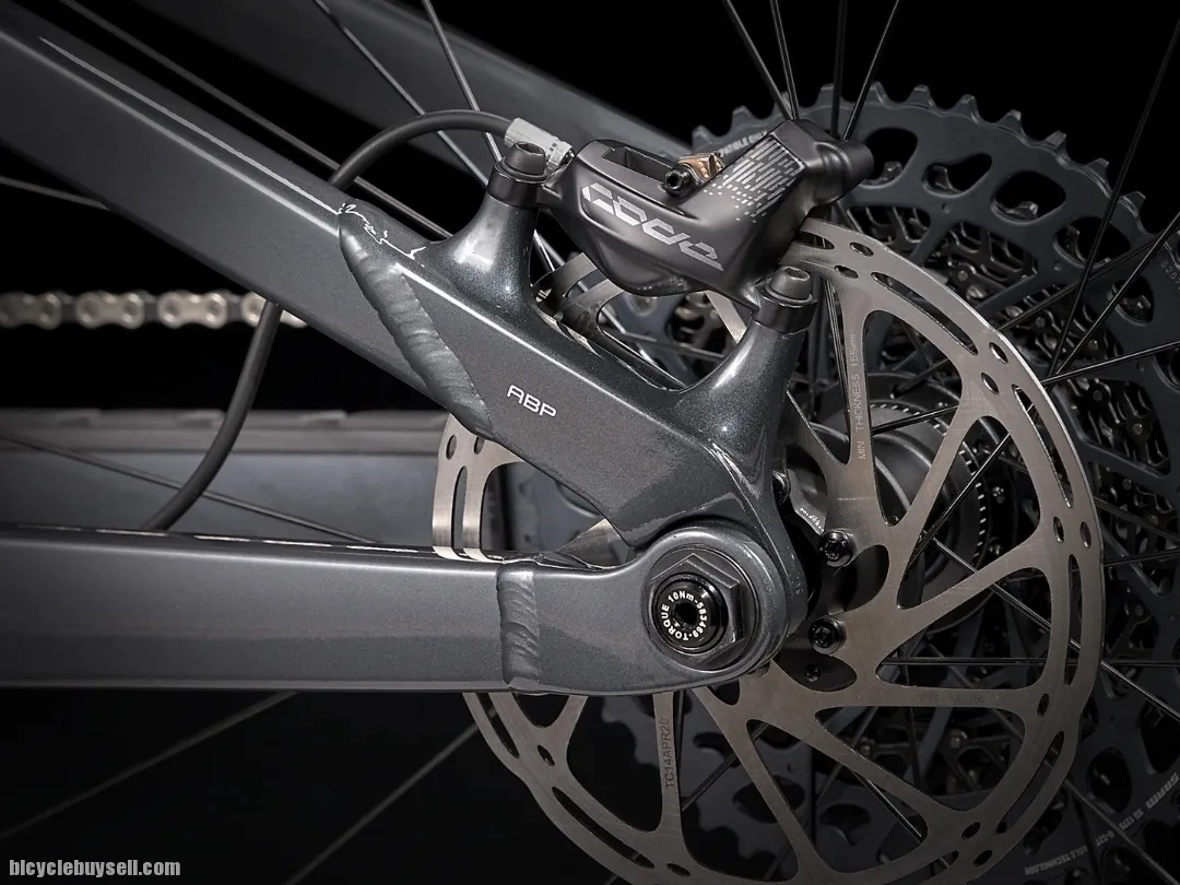 2022 TREK 29" SLASH 8 ALLOY !