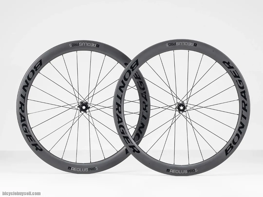 BONTRAGER AEOLUS PRO 50 CARBON WHEEL READY STOCK !