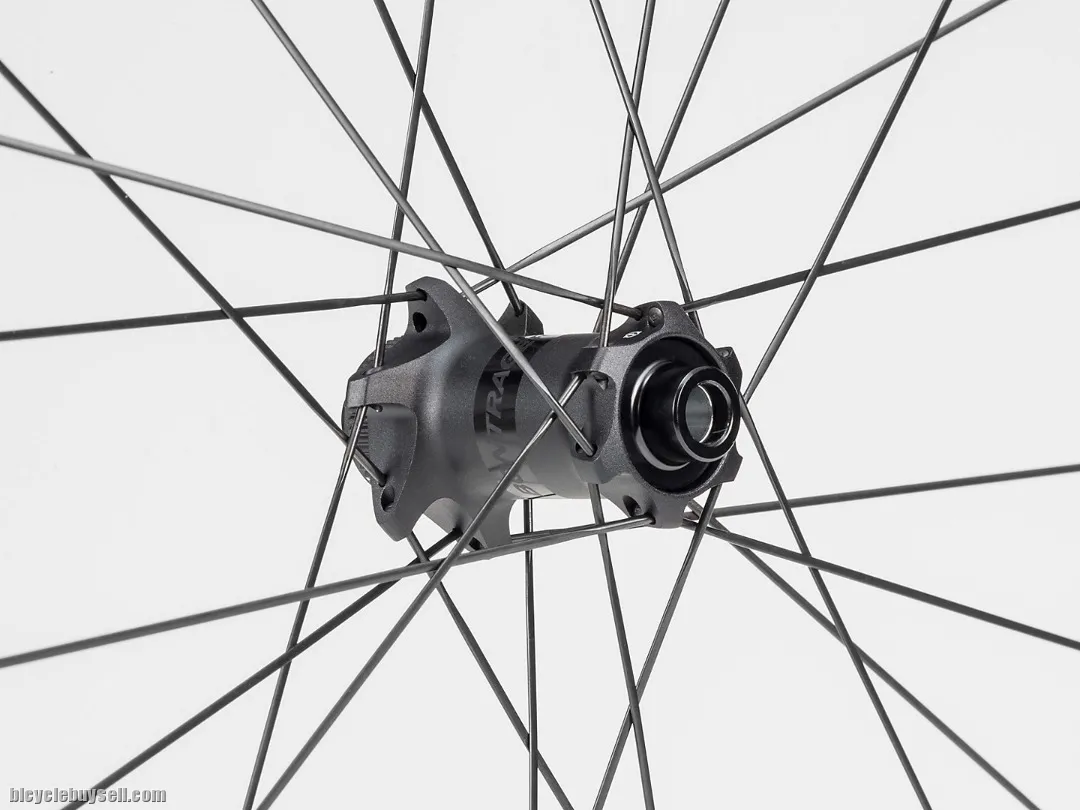 BONTRAGER AEOLUS PRO 50 CARBON WHEEL READY STOCK !