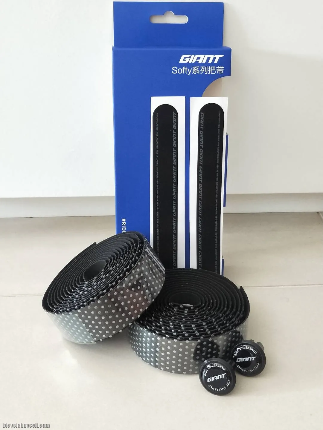 Giant Softy Series Grippy Glossy Surface / Dotted Grip Design Premium Handlebar Tape Durable 2.5mm