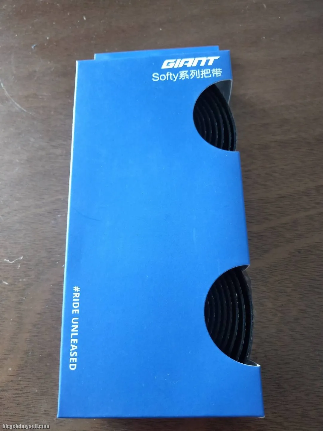Giant Softy Series Grippy Glossy Surface / Dotted Grip Design Premium Handlebar Tape Durable 2.5mm