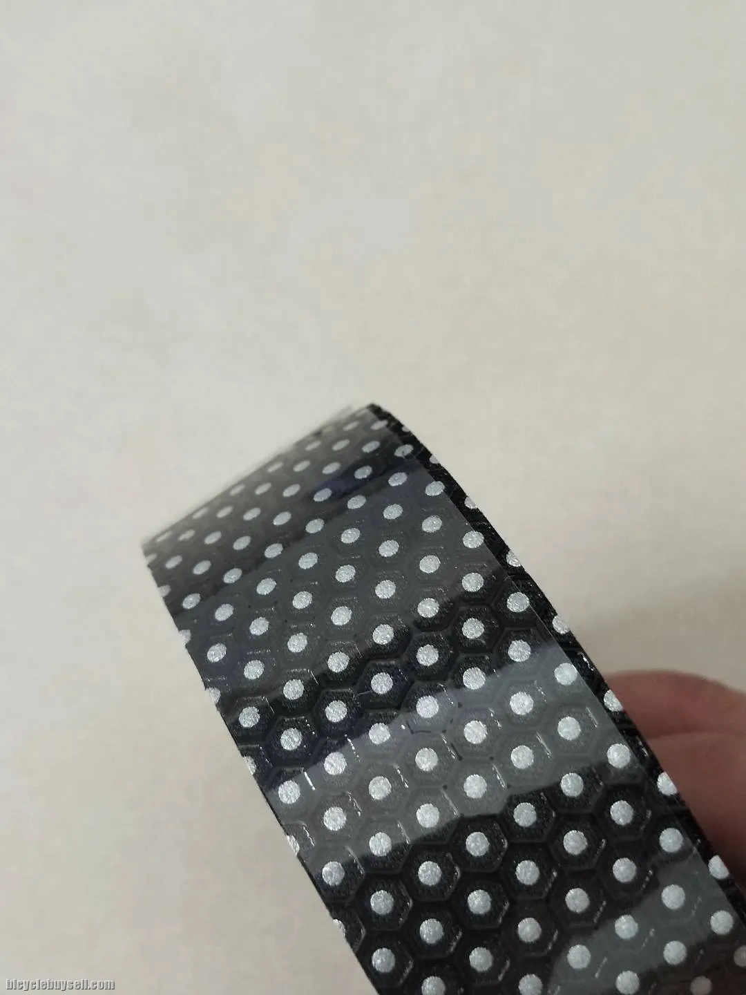 Giant Softy Series Grippy Glossy Surface / Dotted Grip Design Premium Handlebar Tape Durable 2.5mm