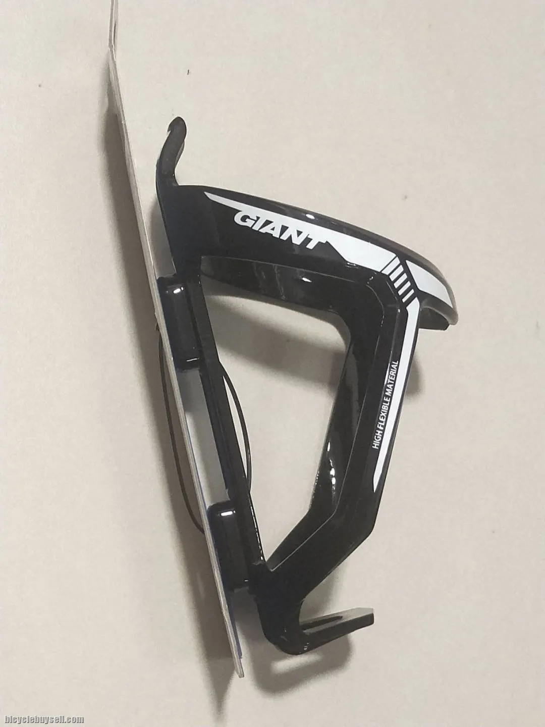 Giant Proway Bottle Cage 46g each in black base and white base design fiber durable PA66
