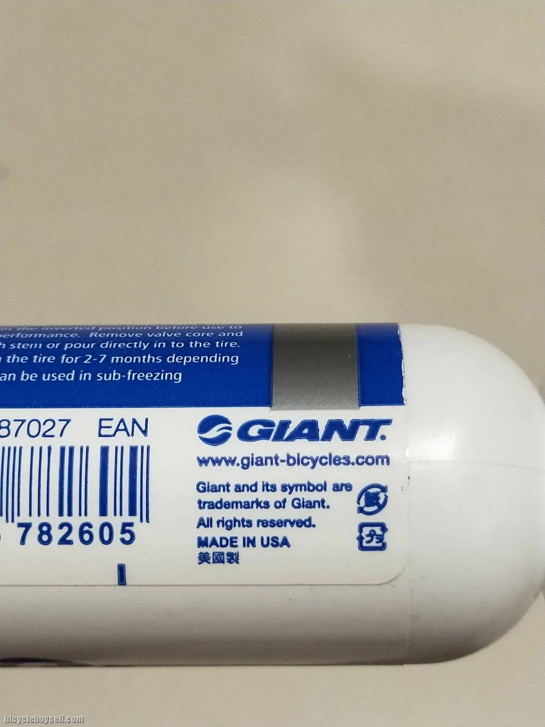 Giant 2Oz Portable Sealant for Tubeless Ready Tire (59ml)