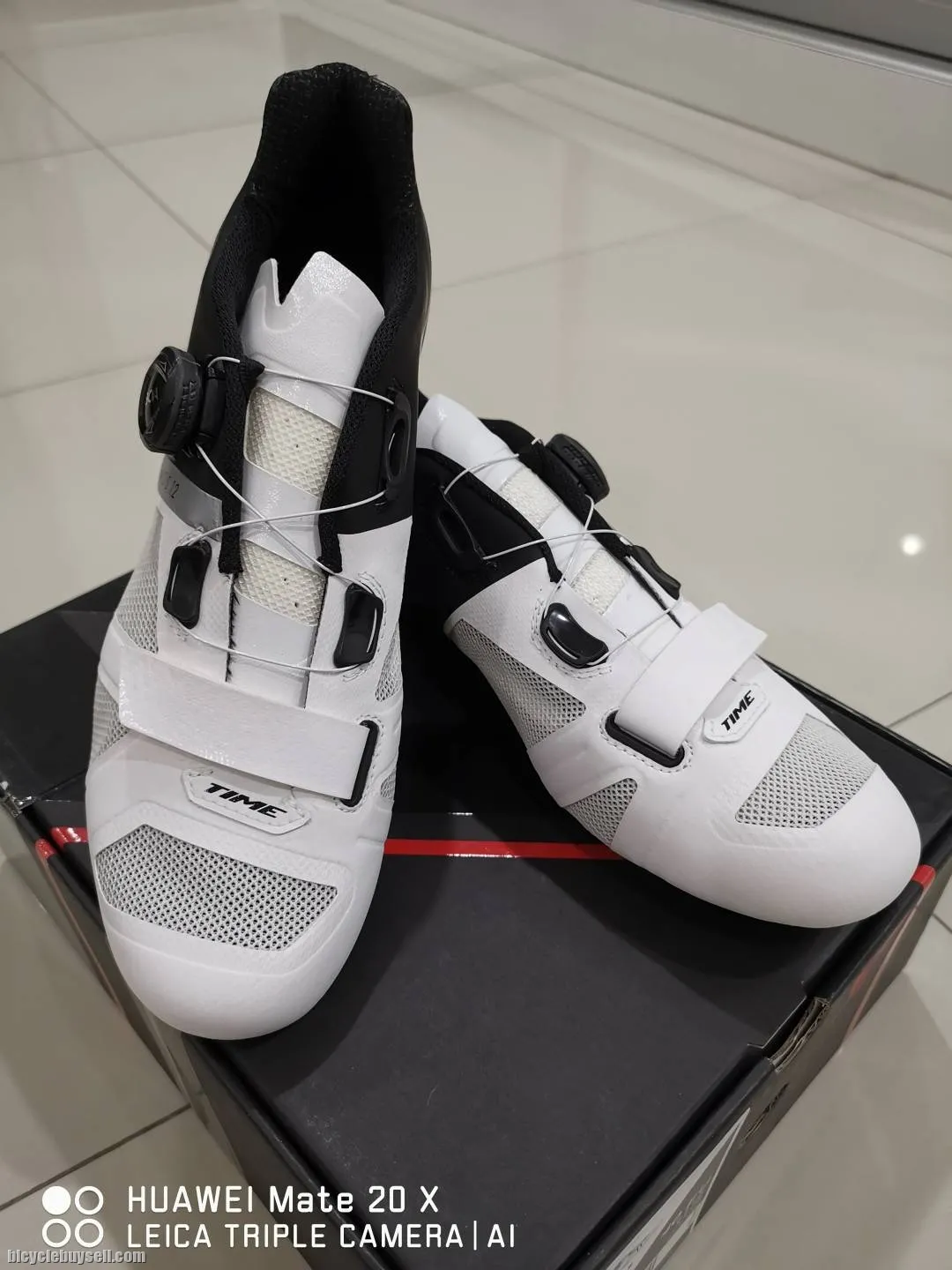New Time Osmos 12 Road Shoe