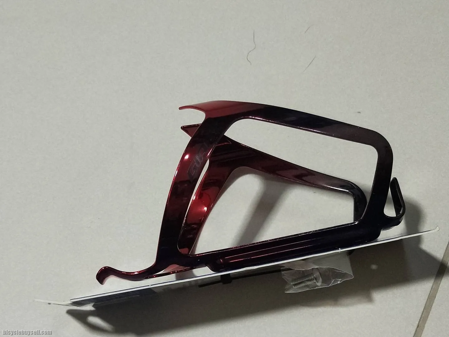 Giant Aurora Light Weight Aluminum Bottle Cage in 5 variant colors 30g