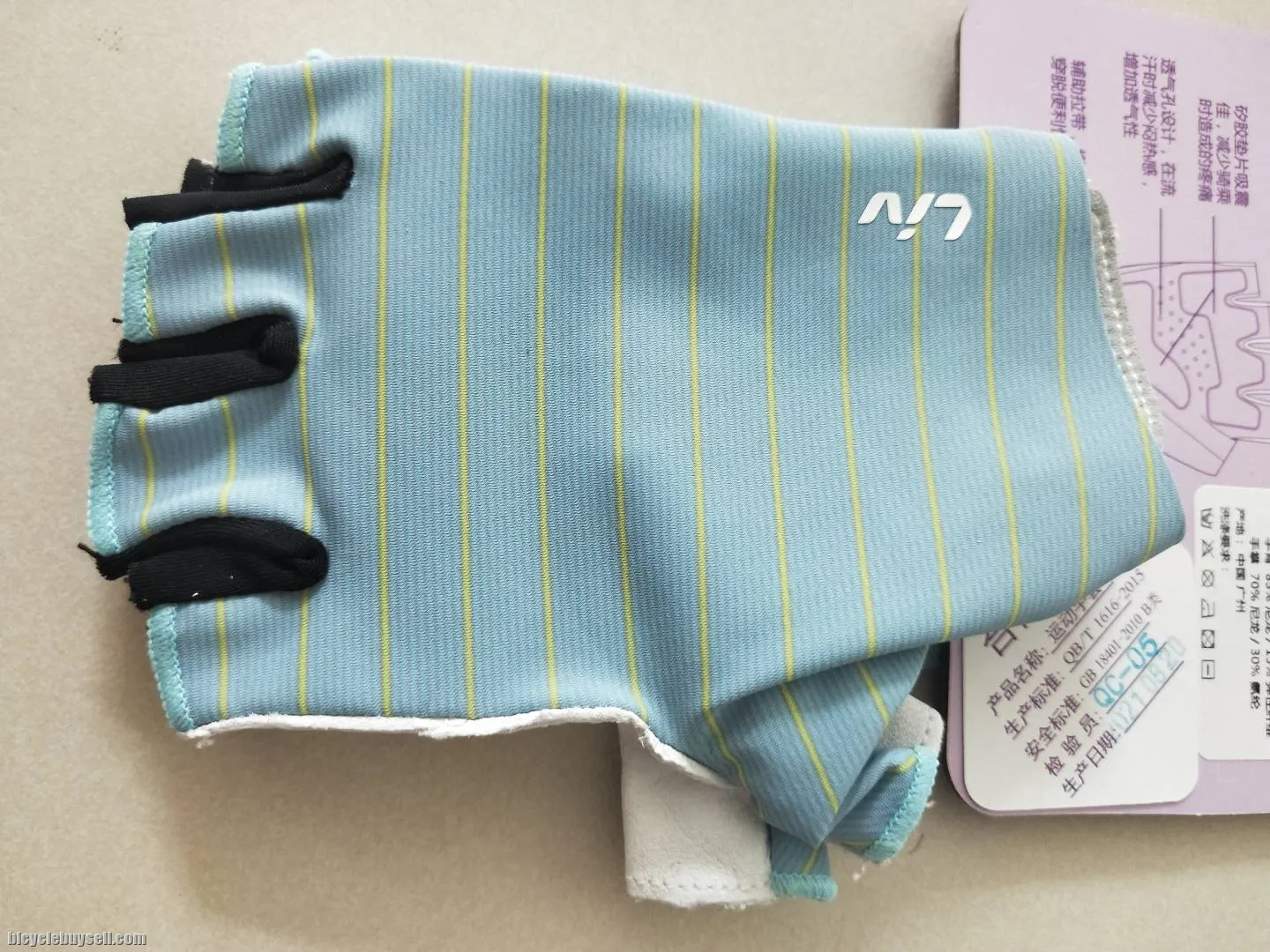 LIV Gallop Series Half Finger Gloves in 2 Color Variants SkyBlue and NavyBlue Gel Padding