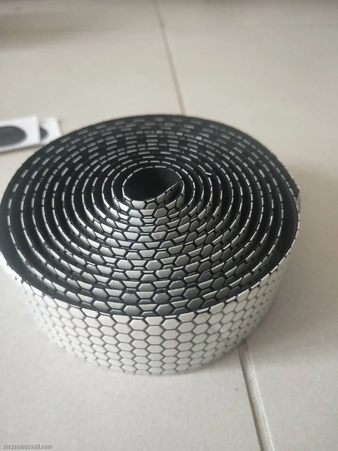 Giant Softy series luminous handlebar tape grippy surface 2.5mm