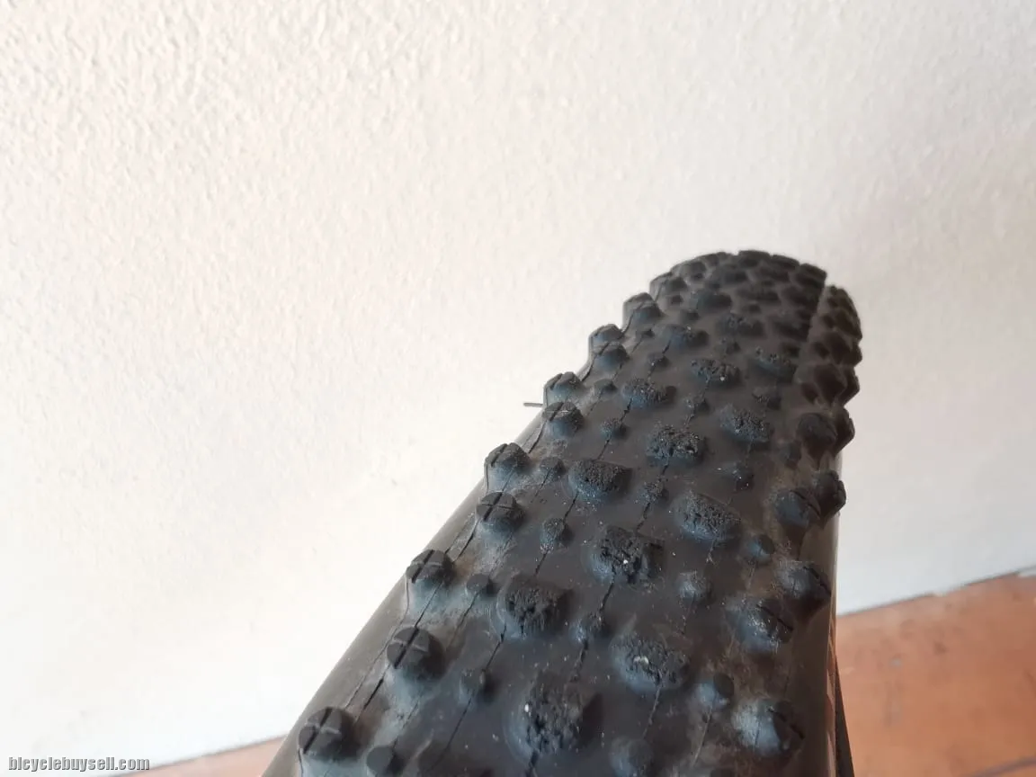 Maxxis Larsen Mimo 26 x 1.4 c/w tube