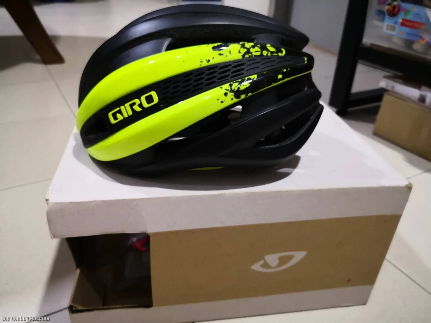 Giro SYNTHE Cycling Helmet â›‘