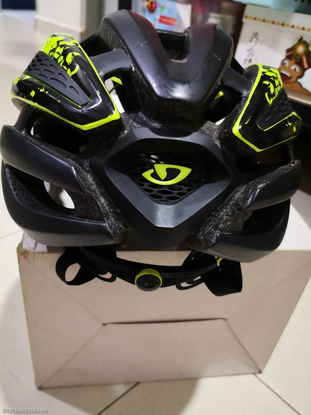 Giro SYNTHE Cycling Helmet â›‘