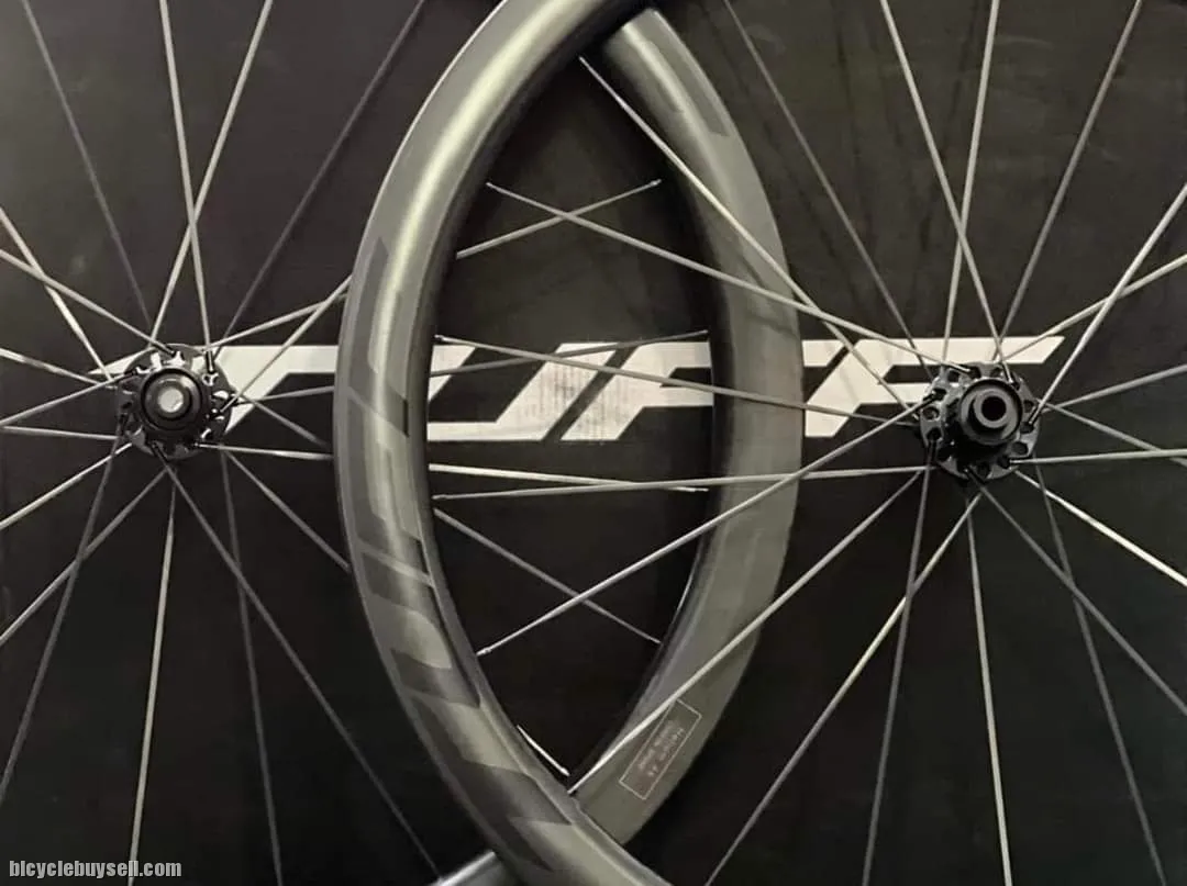 Tuff Carbon Wheelset