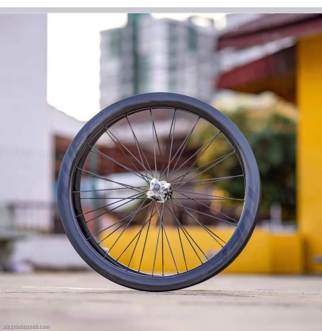 Tuff Carbon Rim &amp; Spoke