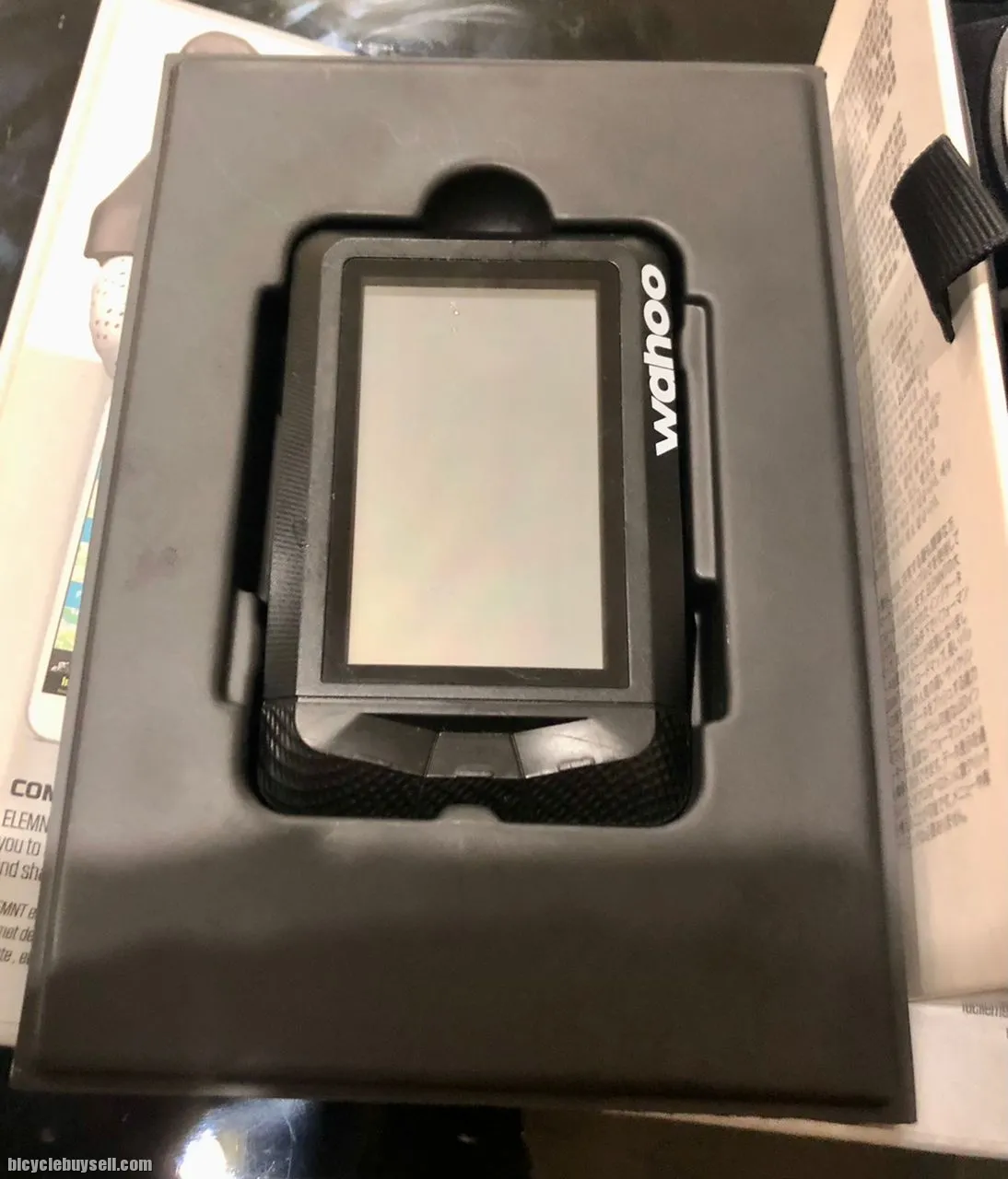 [SOLD] Wahoo Elemnt Bundle