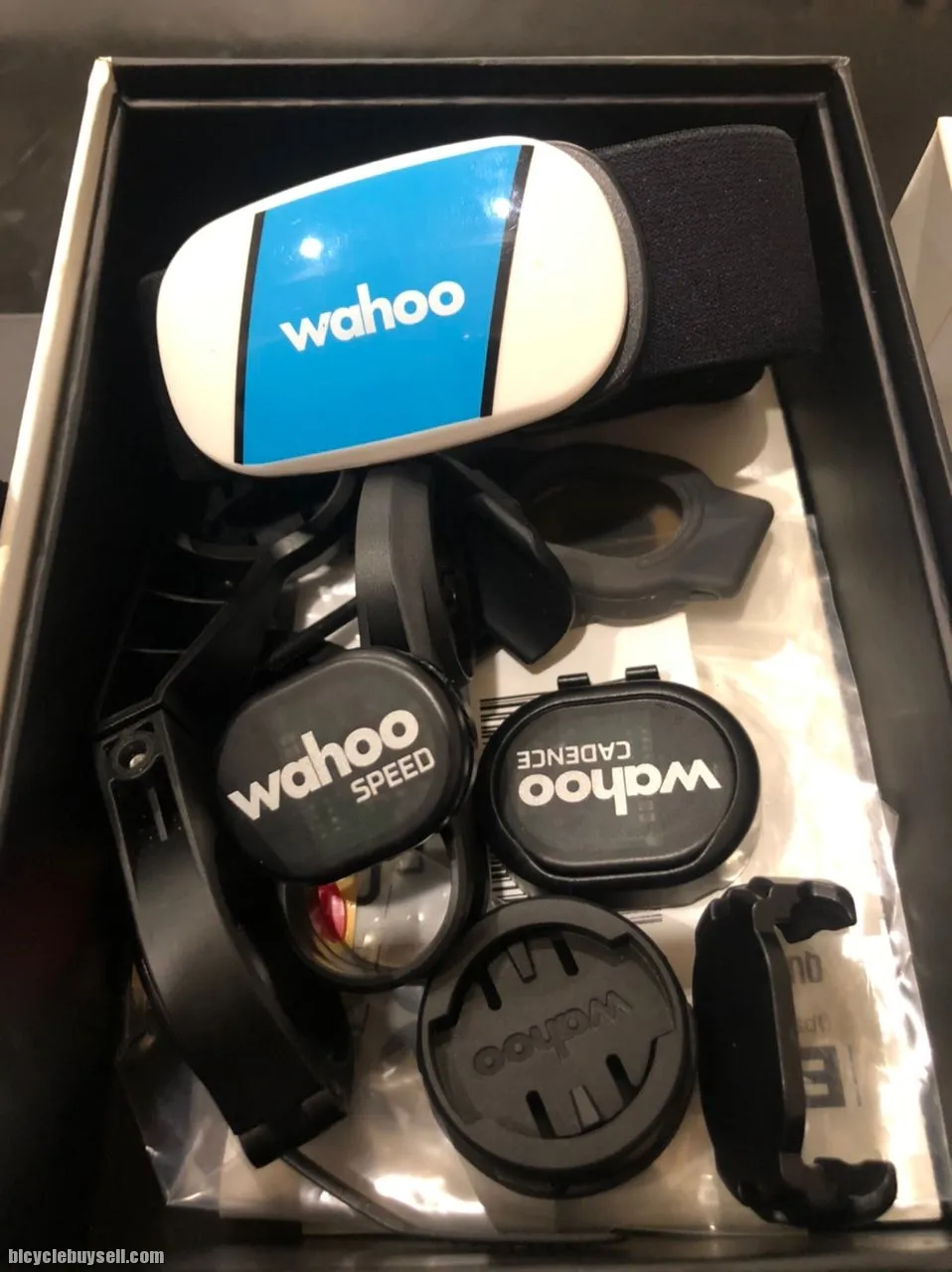 [SOLD] Wahoo Elemnt Bundle