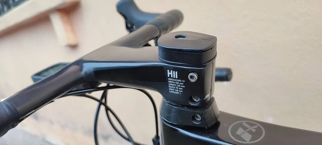 PRO HARD TEAM  EDITION CARBON ROAD BIKE