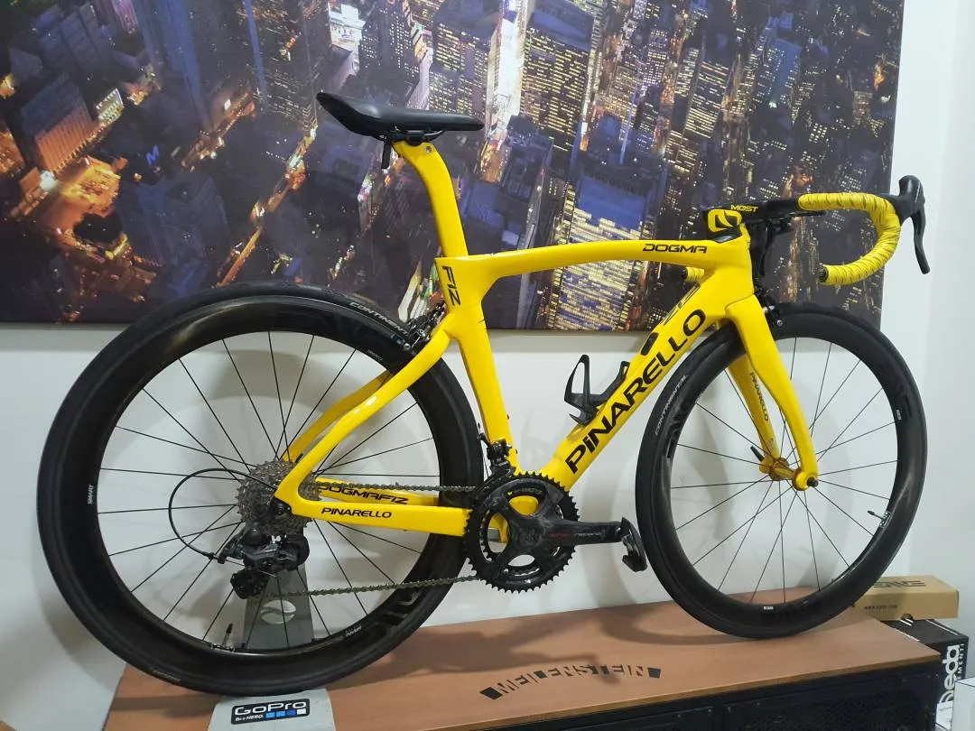 Pinarello dogma f12 campagnolo super record 12 enve ses 4.5 ee brake