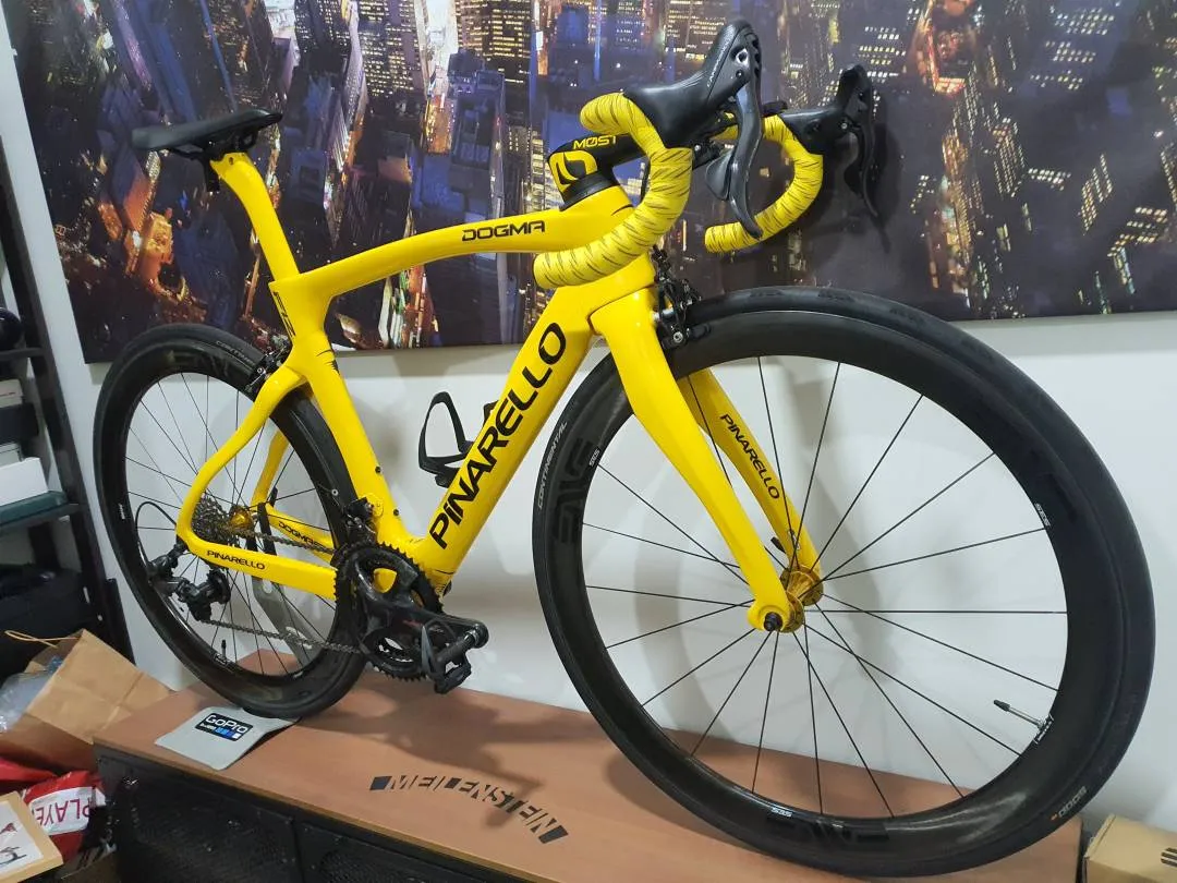 Pinarello dogma f12 campagnolo super record 12 enve ses 4.5 ee brake