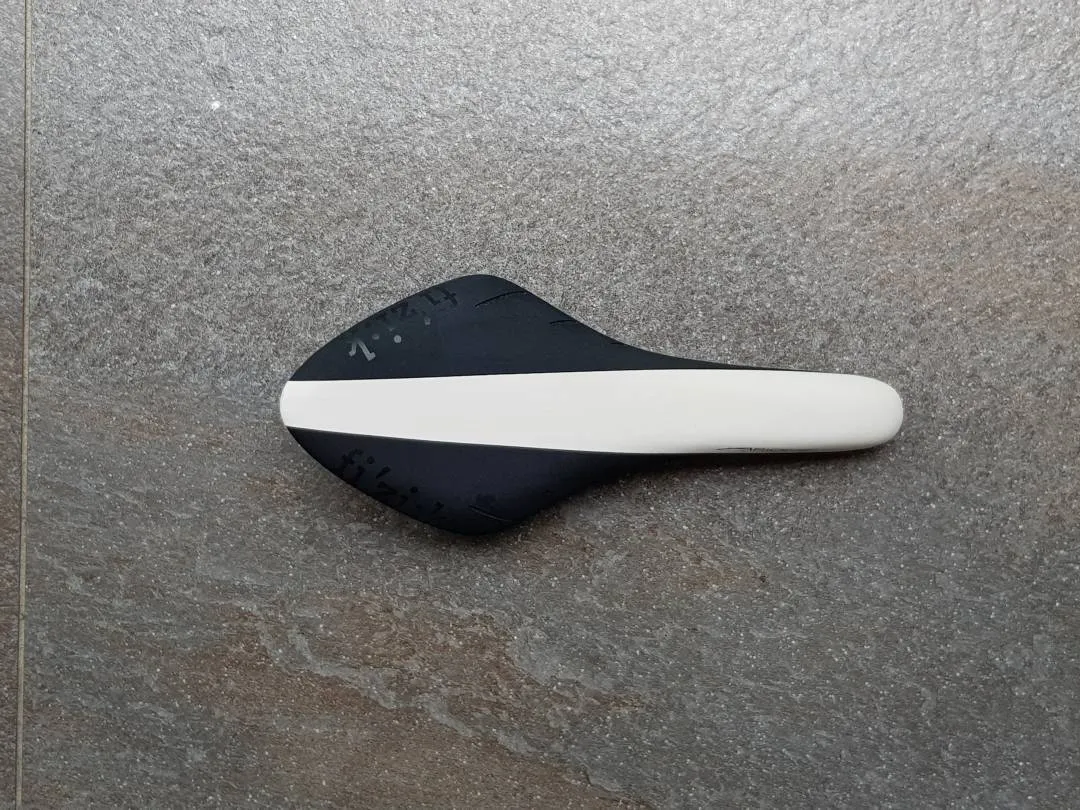 Fizik Arione R3 Saddle (Kium Rail) (Pre-owned)