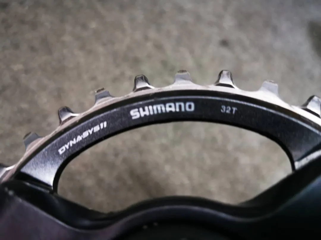 Shimano XT M8000 crankset
