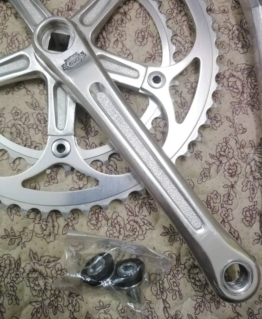 Shimano 600 Arabesque Crankset Vintage