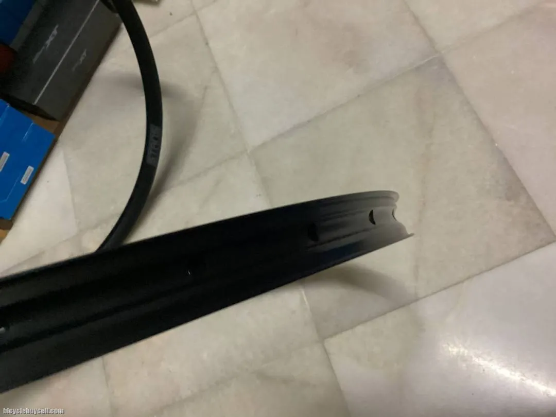ZTR Crest MK4 32Hole Tubeless Rim | 27.5 | 1Pair @ free pos