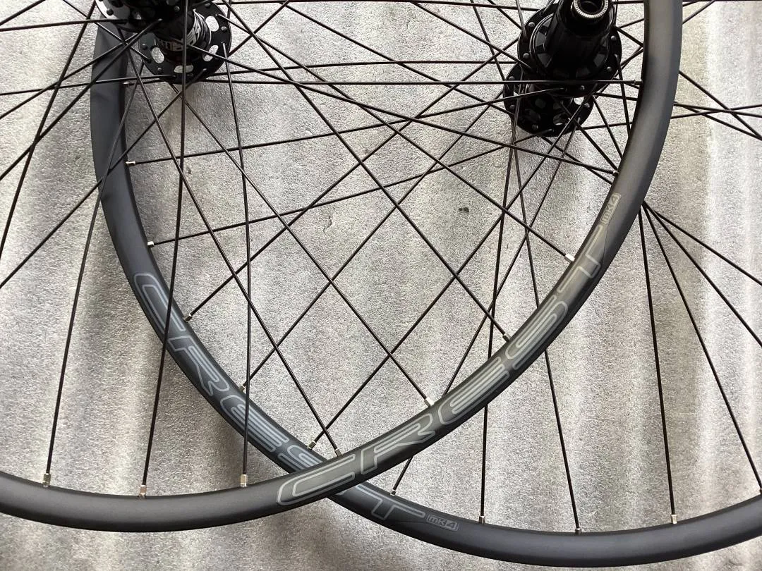 Ztr Crest MK4 29er | Novatec D7 Tubeless Wheelset @ free pos