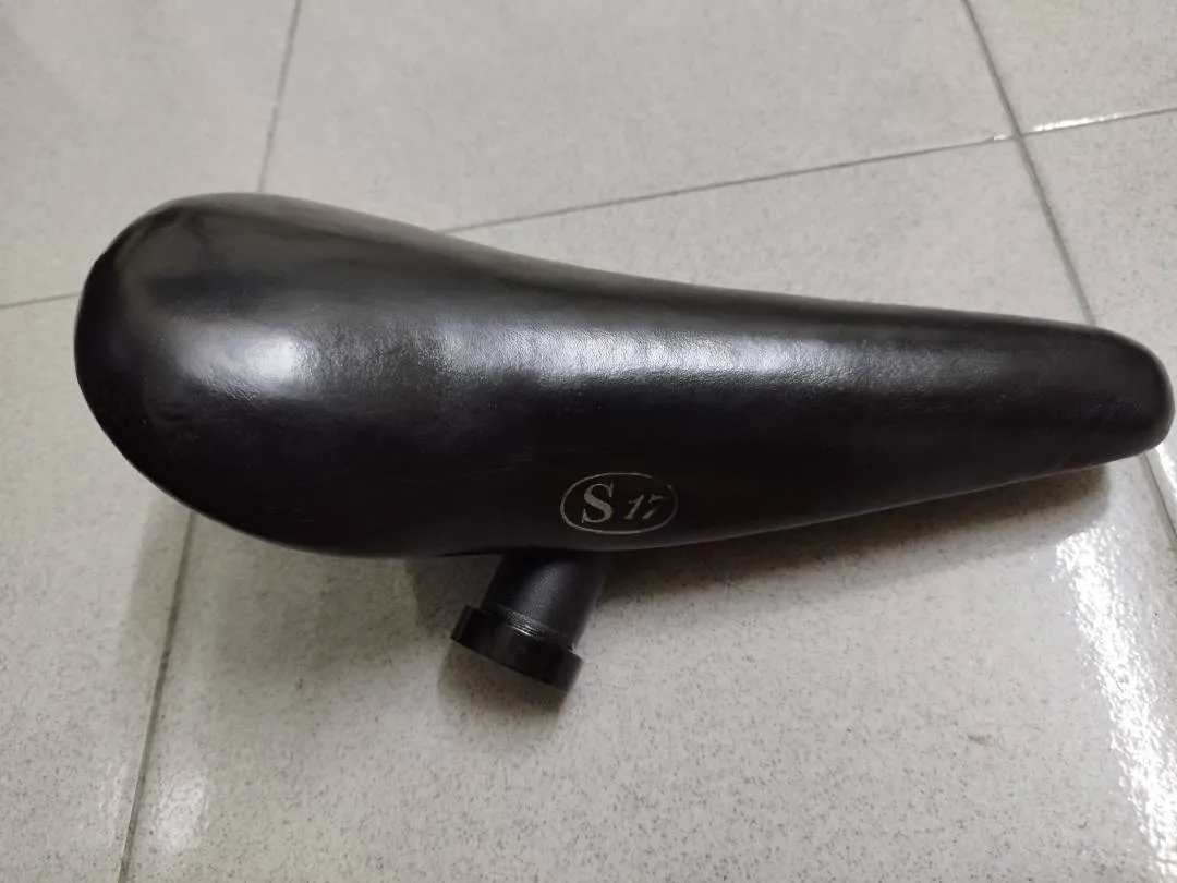 Selle Royal S17 Saddle NOS