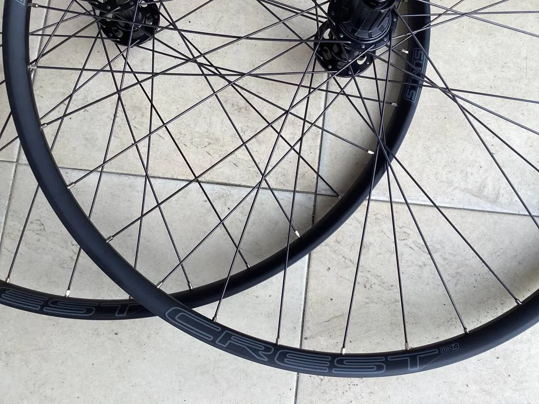 Ztr Crest MK4 27.5er Custom FastAce Wheelset -- free courier