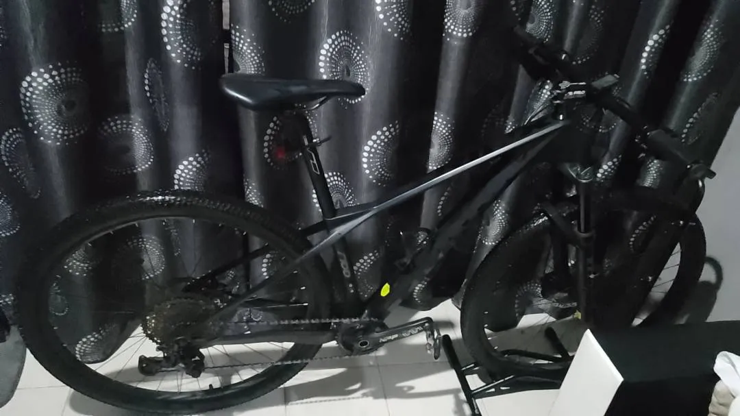 Trinx H1900