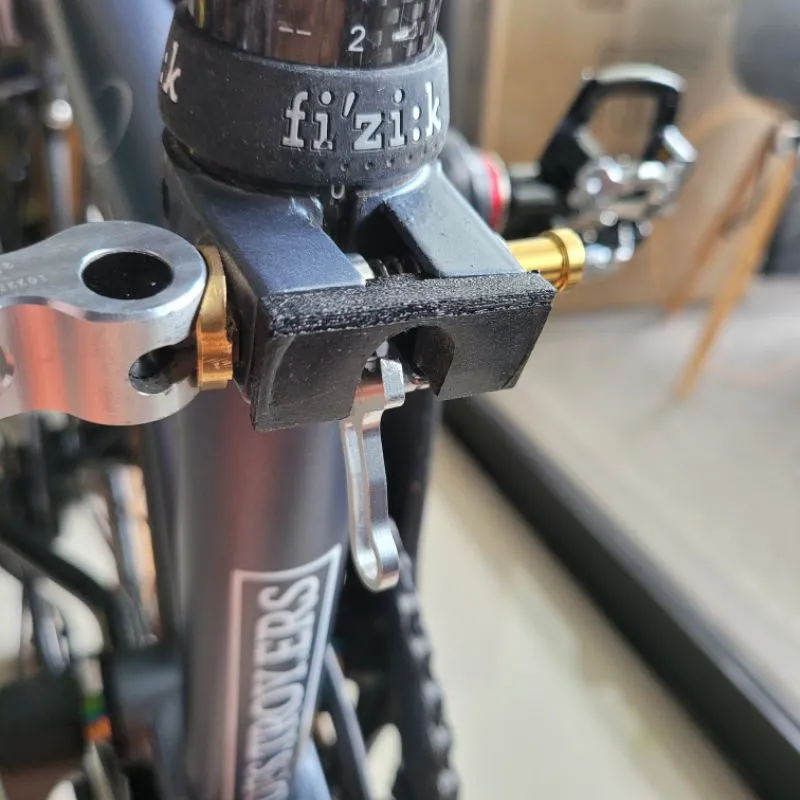 Brompton shim triangle latch suspension block