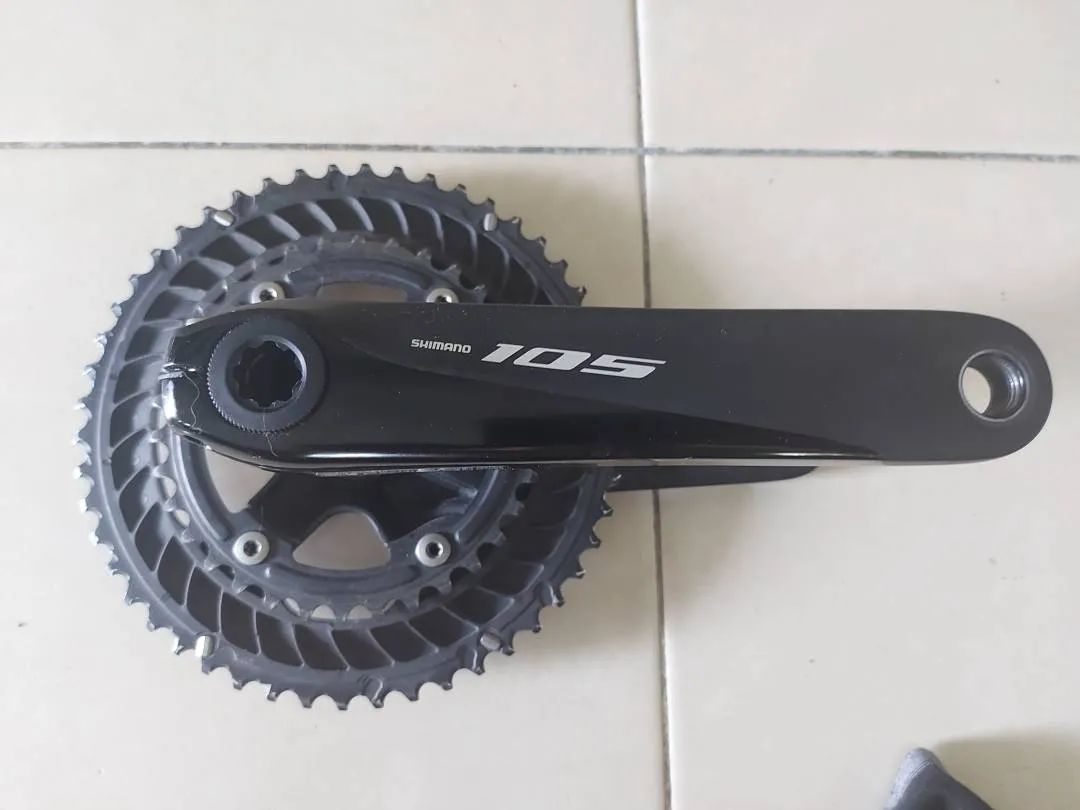 Shimano 105 road crankset