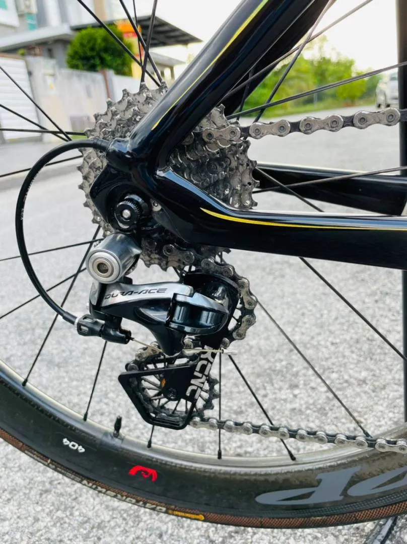 [SOLD] Colnago Concept Roadbike