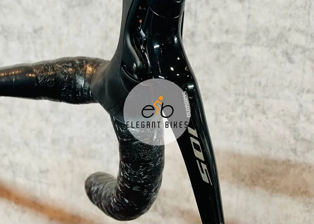NEW ALCOTT ASCARI LITE CARBON 11SP SHIMANO R7000 FULL