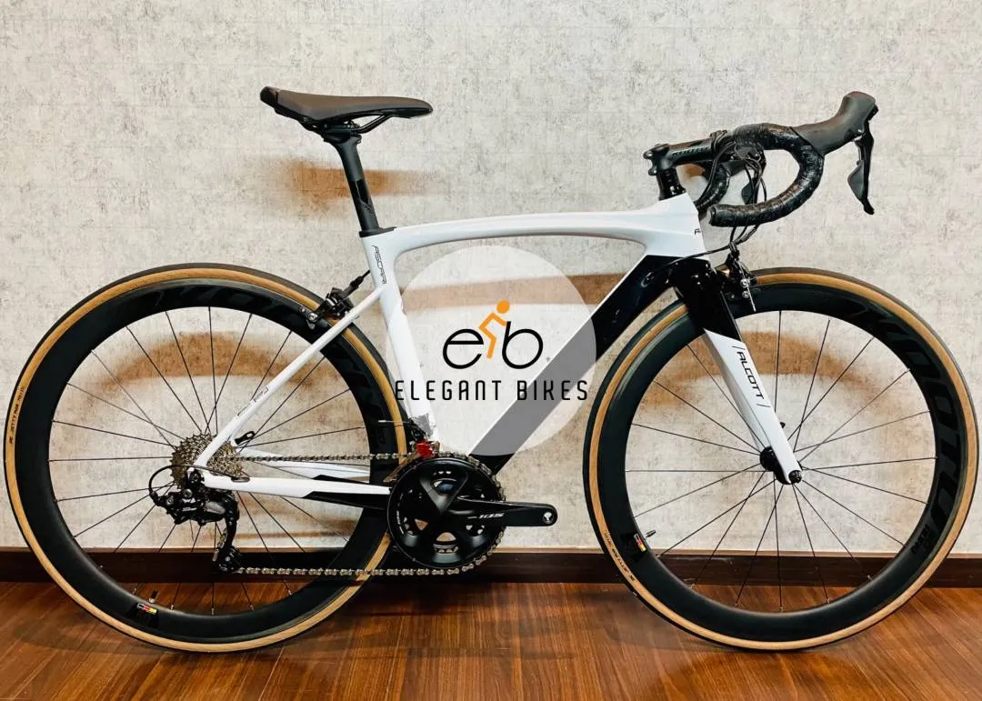ALCOTT ASCARI SILHOUETTE 8.2KG FULL CARBON WHEELSET FULL 105 R7000
