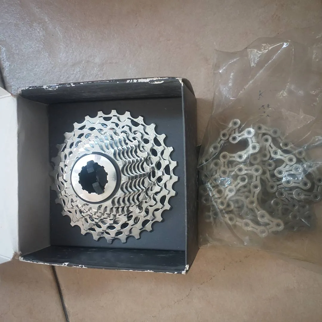 NEW SRAM FORCE PG1170 11-28 &amp; KMC X11SL RM420