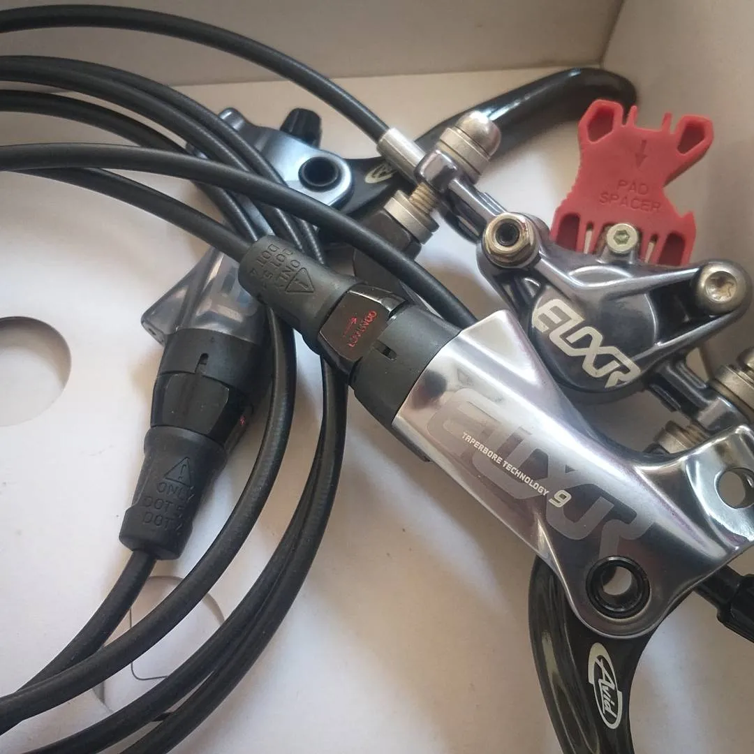 NEW BRAKESET SRAM 9 RM620