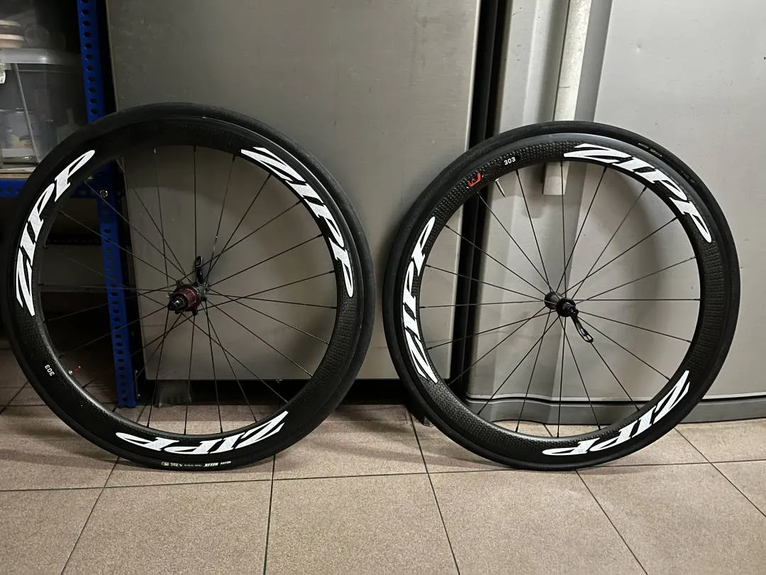 OEM carbon wheel set 303 v brake