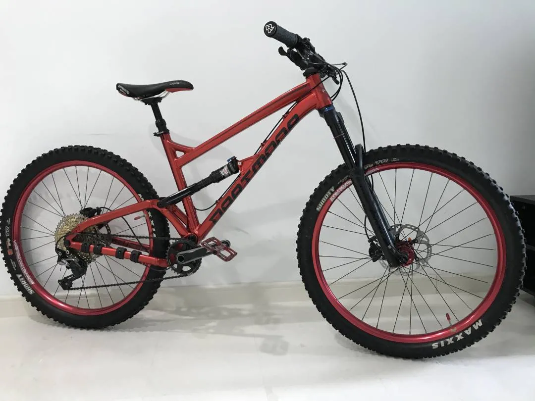 Dartmoor Blackbird 27.5 (Medium)